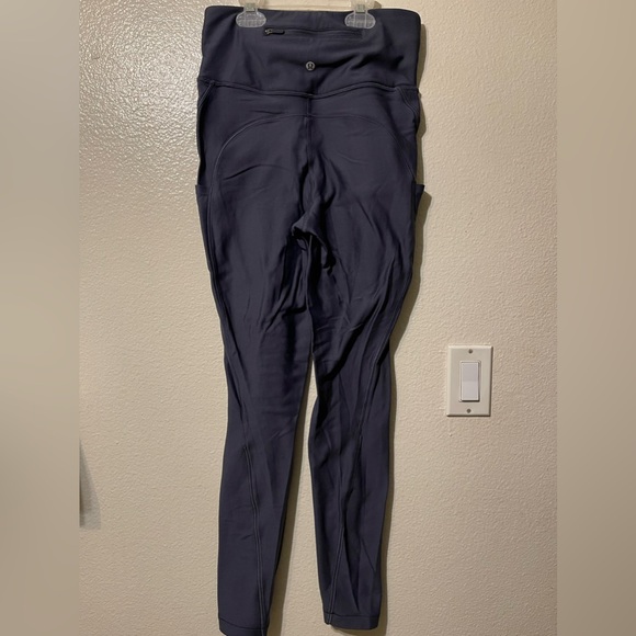 Lululemon size 6 - Picture 2 of 3